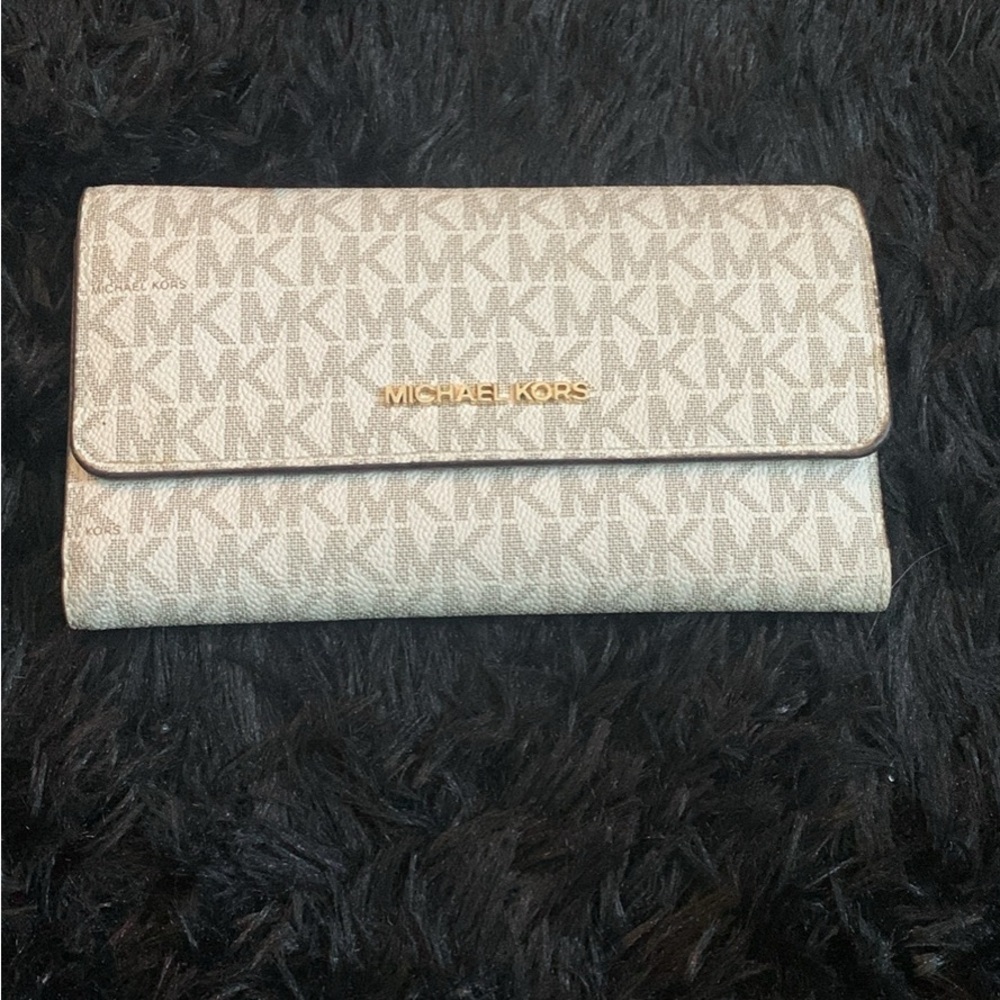 Michael Kors Beige Monogram Wallet